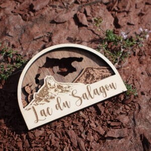 magnet souvenir en bois lac du salagou 3D multicouche