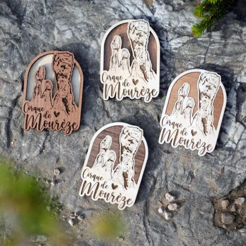 quatre petits magnets-bois-cirque-moureze