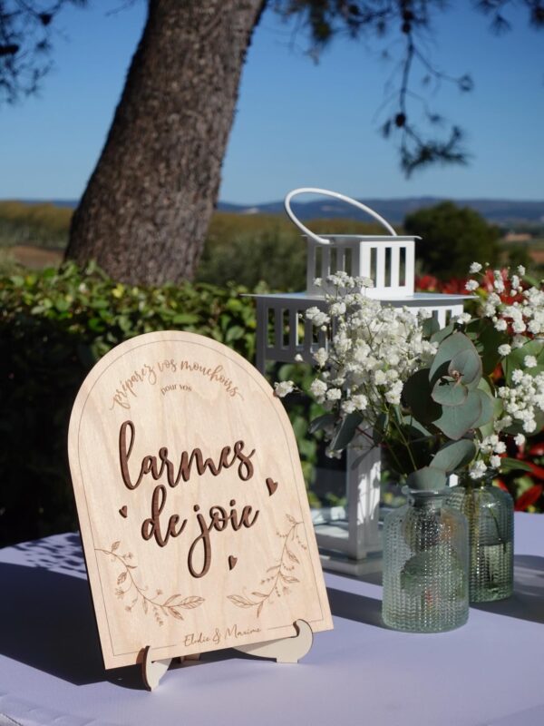 pancarte de mariage en bois larmes de joie